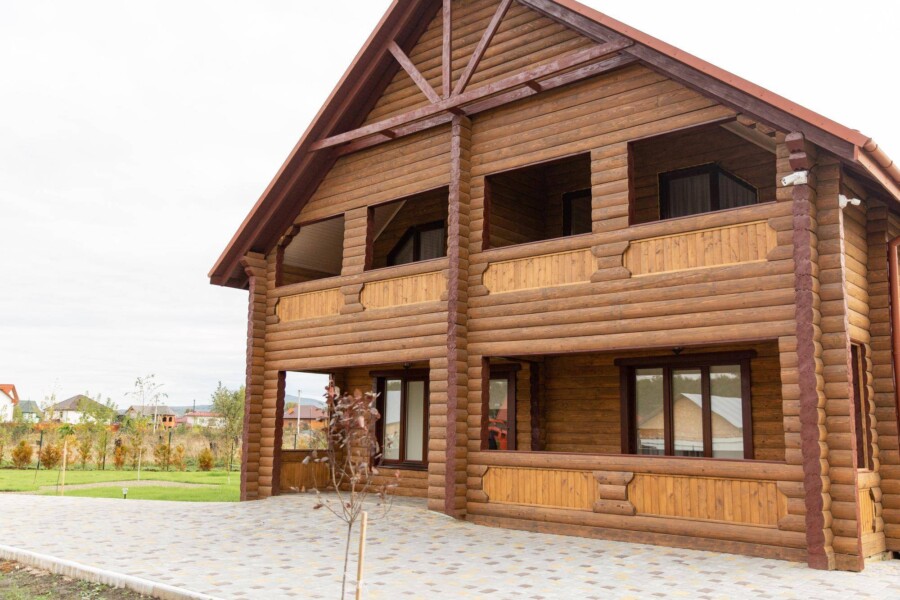 Domy z drewna czy warto inwestować w takie rozwiązanie?