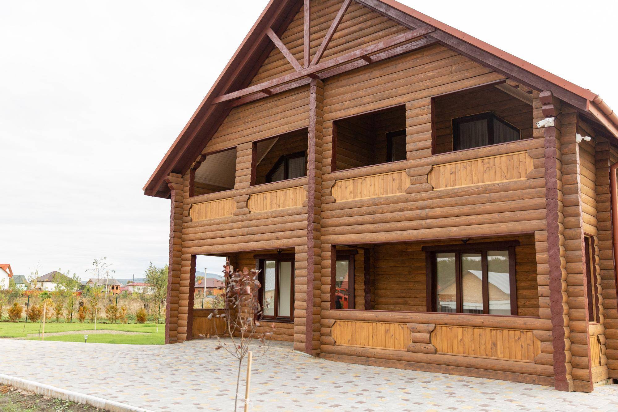 Domy z drewna czy warto inwestować w takie rozwiązanie?
